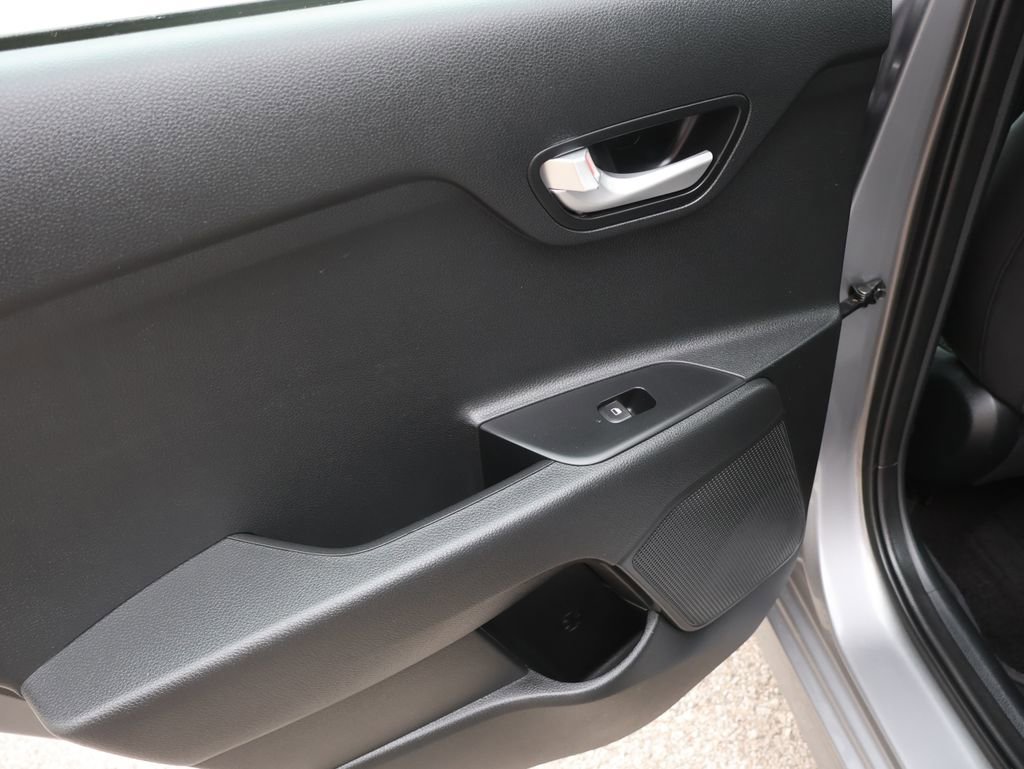 Used 2023 Kia Rio S FWD image 9