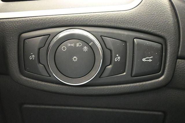 Used 2017 Ford Edge SEL w/ Equipment Group 201A AWD/4WD image 21