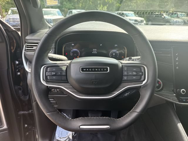 Used 2022 Jeep Wagoneer Series II AWD/4WD image 14