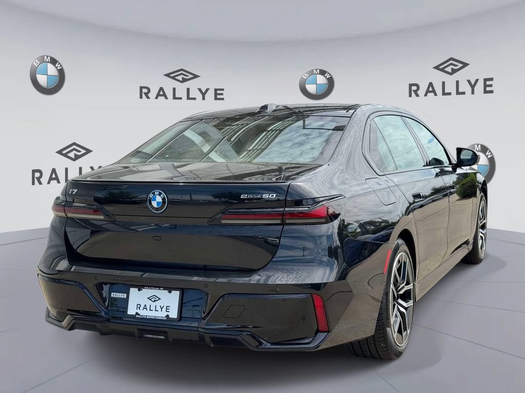 Used 2025 BMW i7 eDrive50 w/ M Sport Package RWD image 7