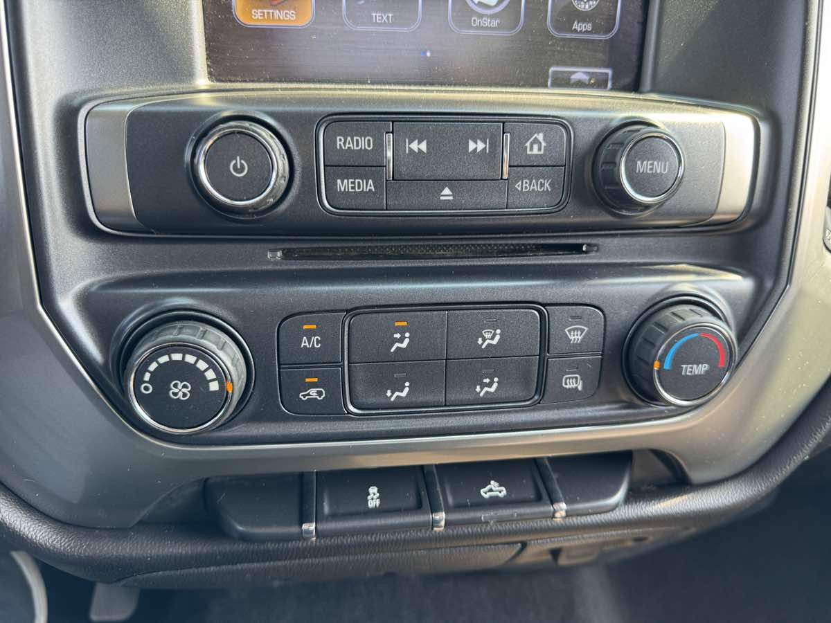 Used 2018 Chevrolet Silverado 1500 LT w/ Trailering Package AWD/4WD image 32