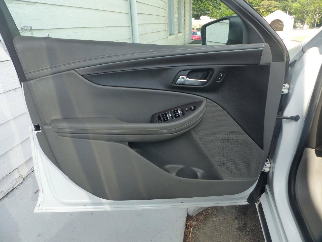 Used 2014 Chevrolet Impala LS FWD image 15