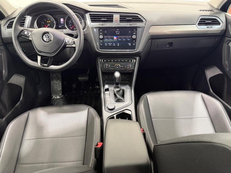 Used 2020 Volkswagen Tiguan SE image 12