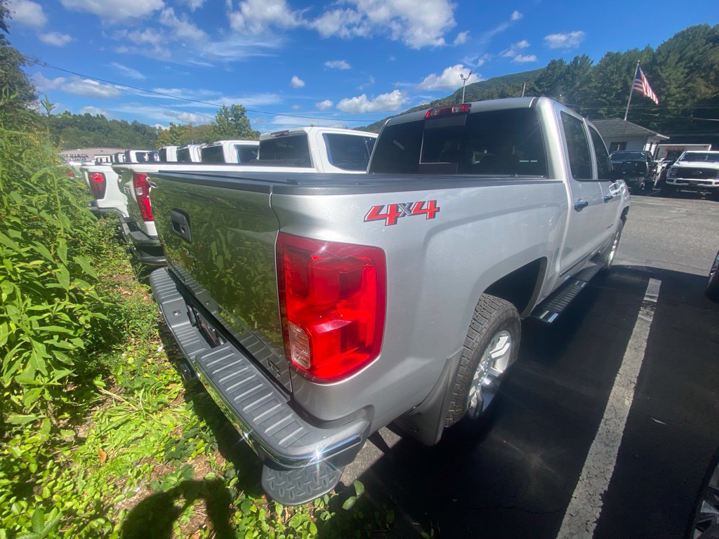 Used 2018 Chevrolet Silverado 1500 LTZ w/ LTZ Plus Package AWD/4WD image 3