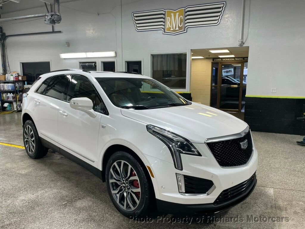 Used 2023 Cadillac XT5 Sportv w/ Technology Package AWD/4WD image 1