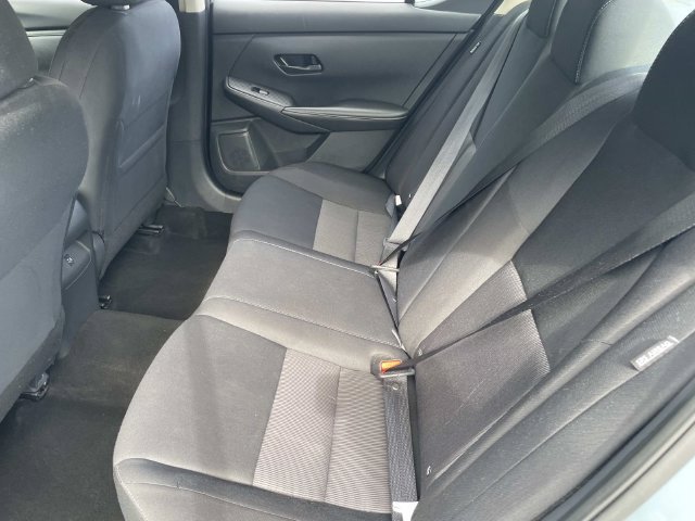 Used 2024 Nissan Sentra SV FWD image 19