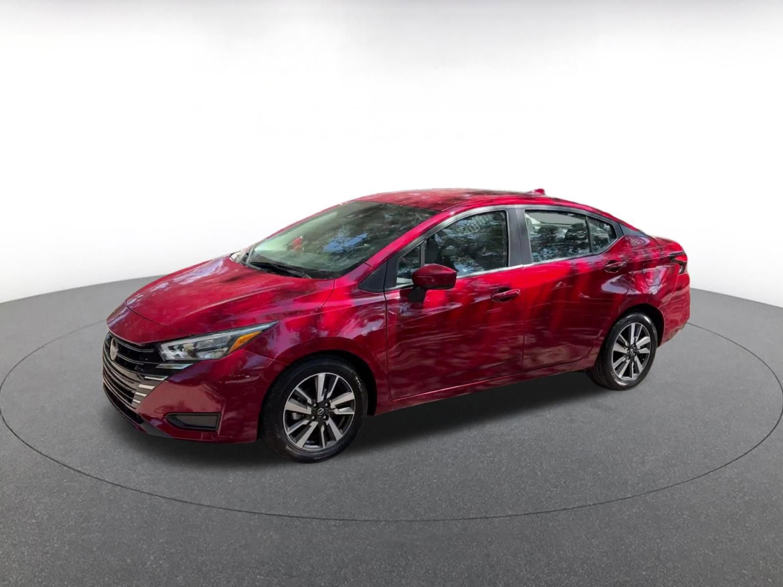 Used 2025 Nissan Versa SV FWD image 8