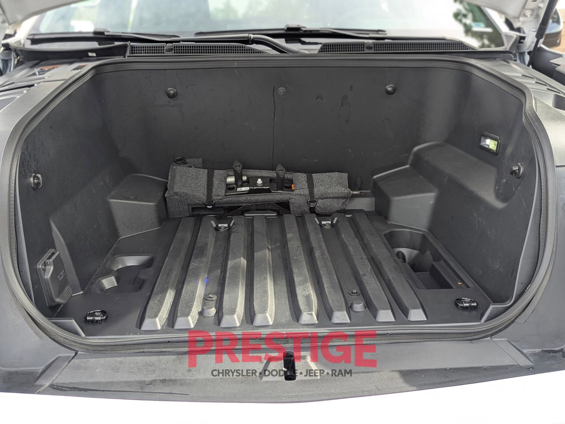 Used 2024 Chevrolet Silverado EV W/T AWD/4WD image 5