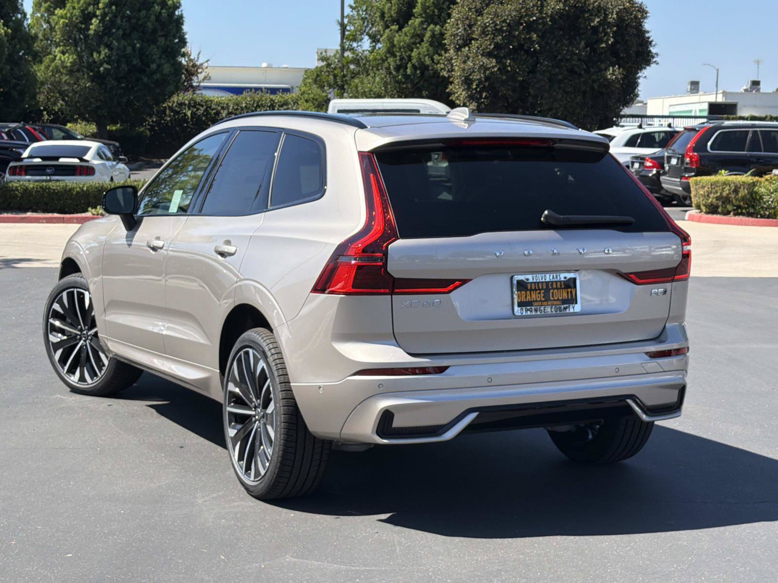 New 2027 Volvo XC60 B5 Ultra AWD/4WD image 5