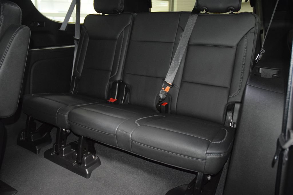 Used 2024 GMC Yukon XL Denali AWD/4WD image 45