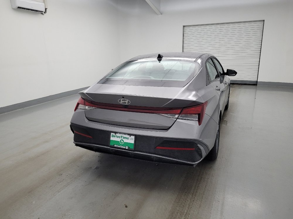 Used 2024 Hyundai Elantra SEL FWD image 7