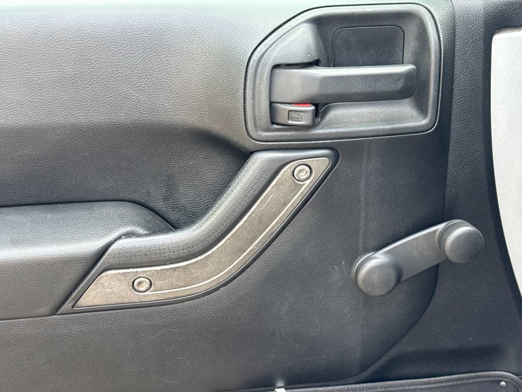 Used 2012 Jeep Wrangler Sport AWD/4WD image 12