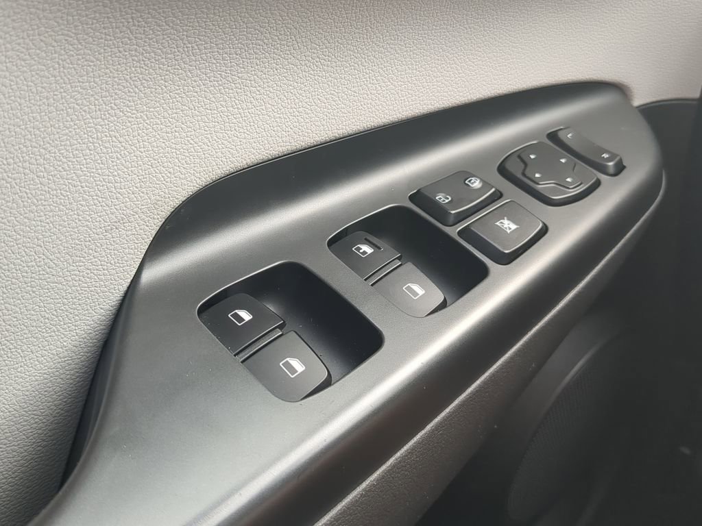 Used 2022 Hyundai Kona SEL image 30