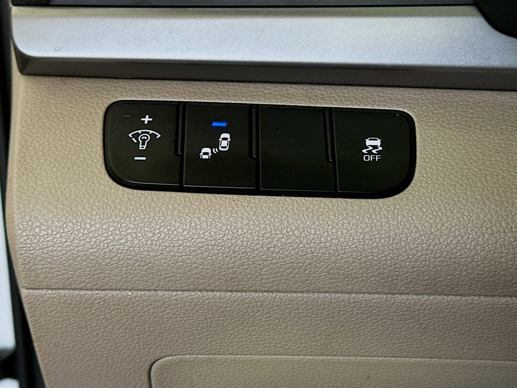 Used 2018 Hyundai Elantra Value Edition image 17