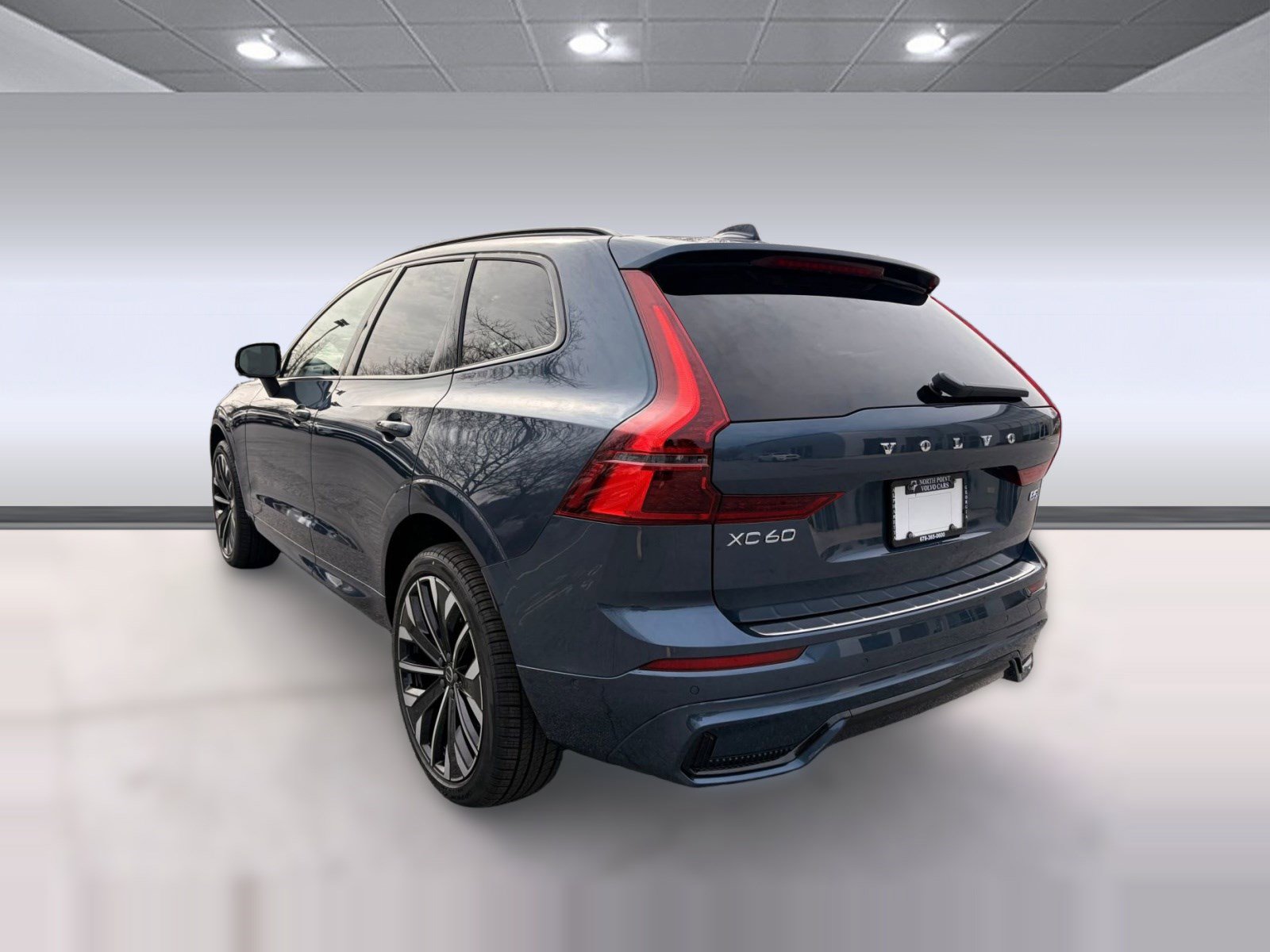 New 2026 Volvo XC60 B5 Ultra w/ Protection Package Premier image 3