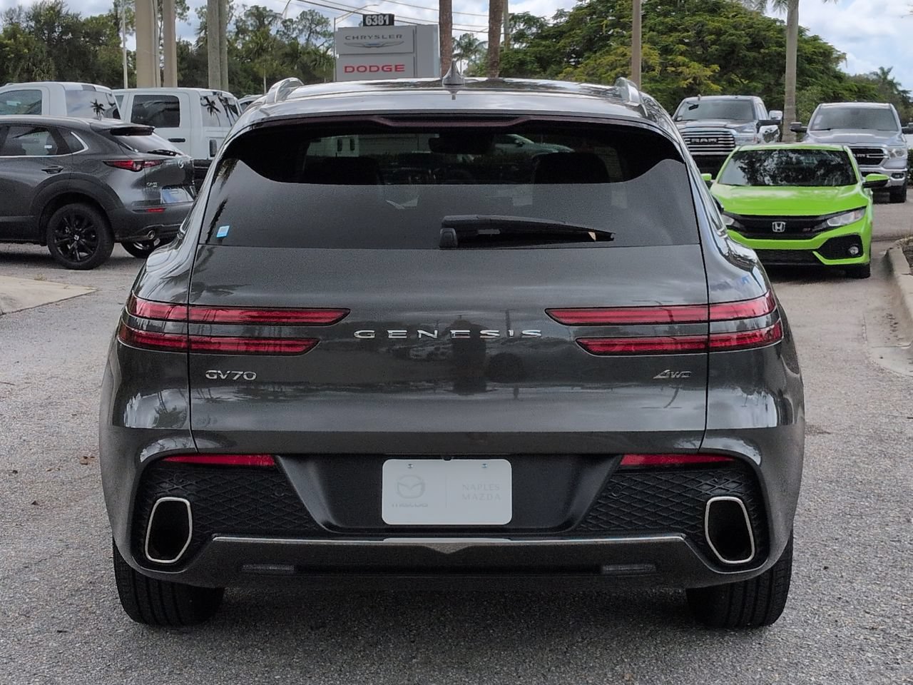 Used 2025 Genesis GV70 2.5T AWD/4WD image 7