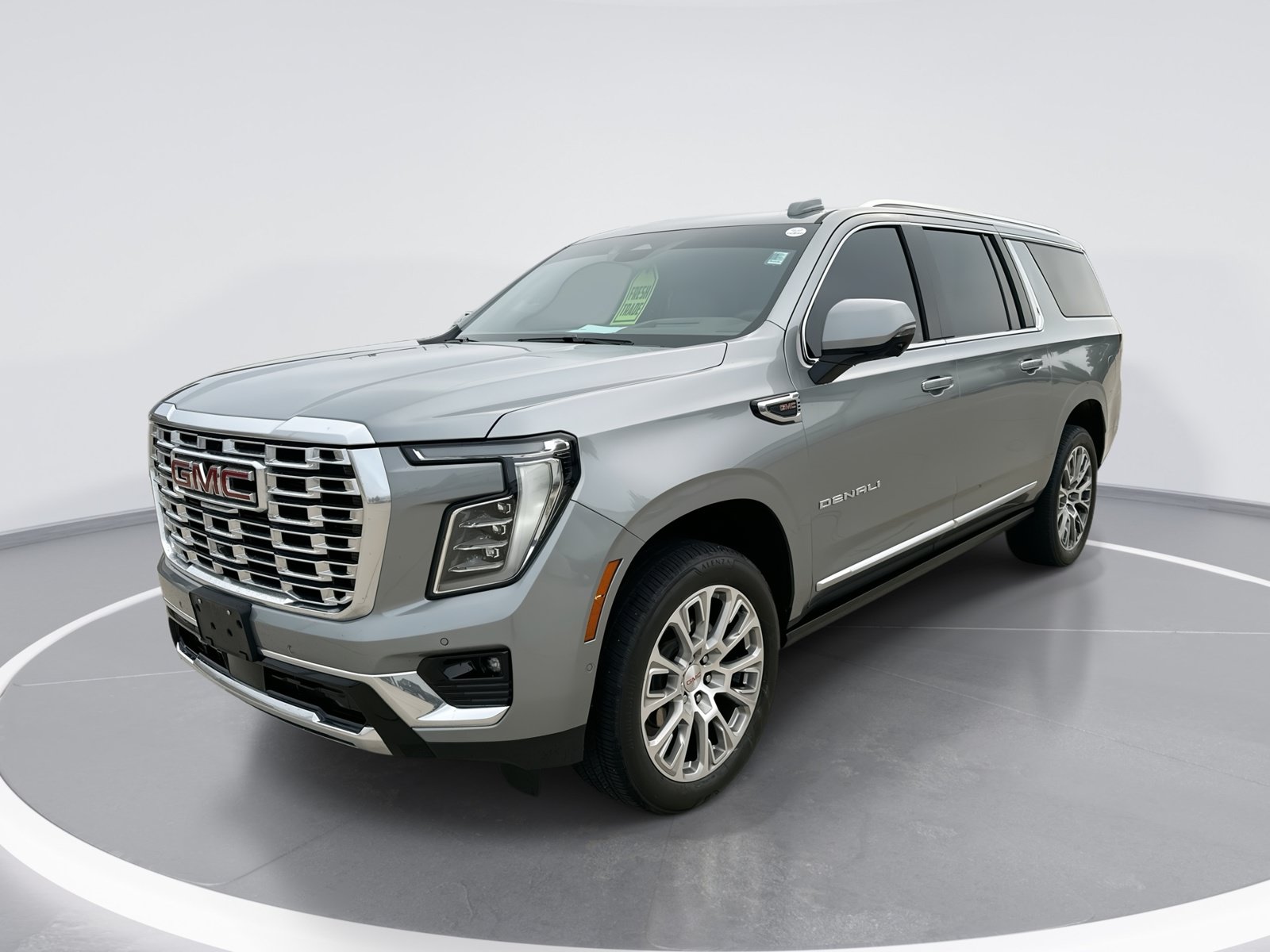 Certified 2025 GMC Yukon XL Denali w/ Denali Reserve Package AWD/4WD image 1