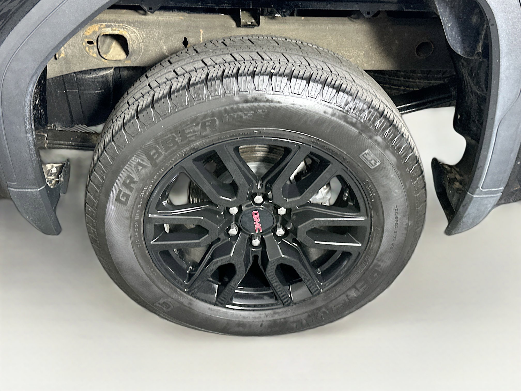 Used 2023 GMC Sierra 1500 Elevation image 11