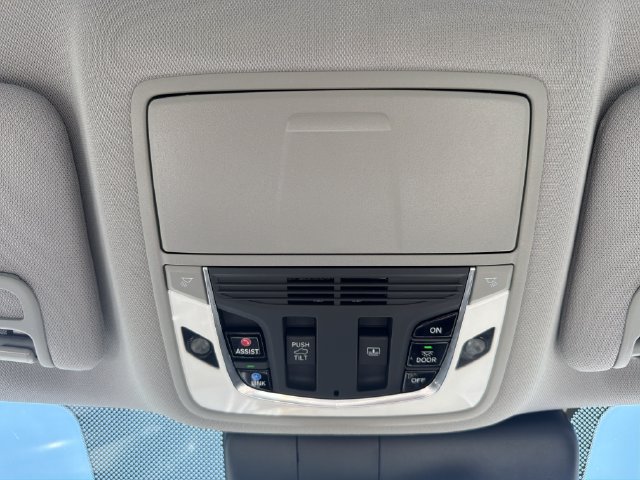 Used 2021 Acura RDX w/ Advance Package FWD image 32
