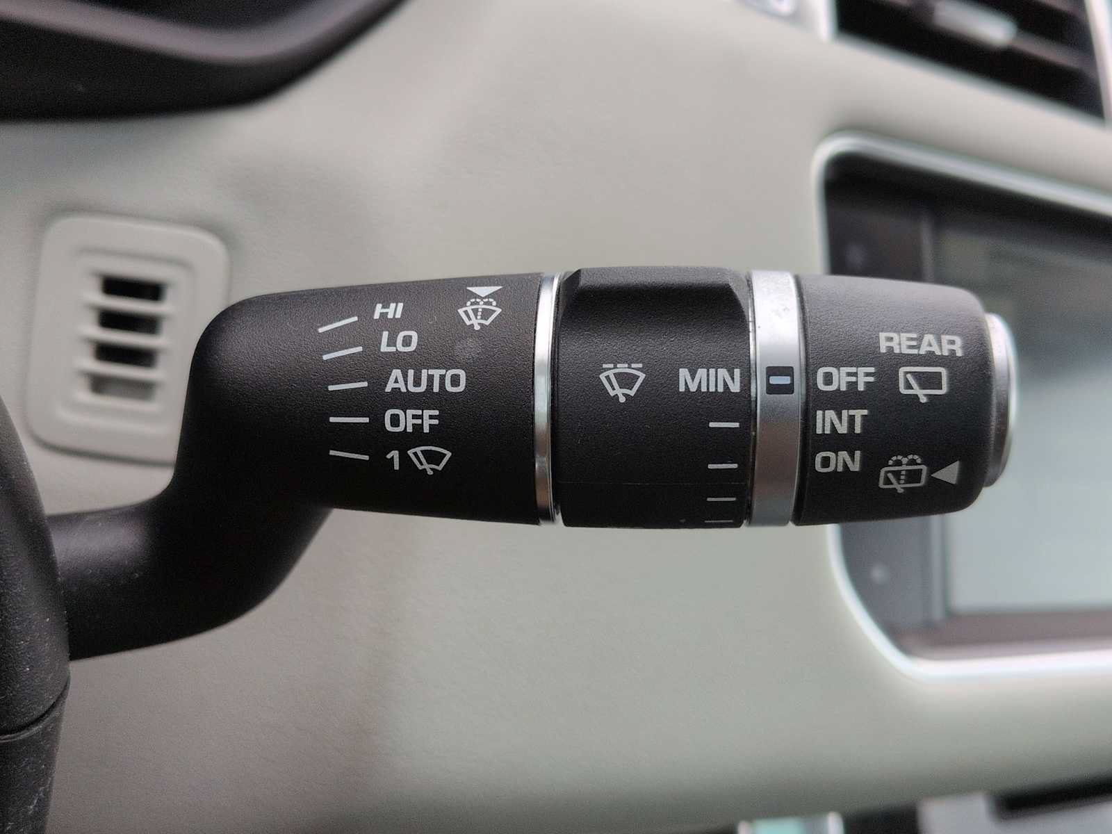 Used 2016 Land Rover Range Rover Sport SE AWD/4WD image 28