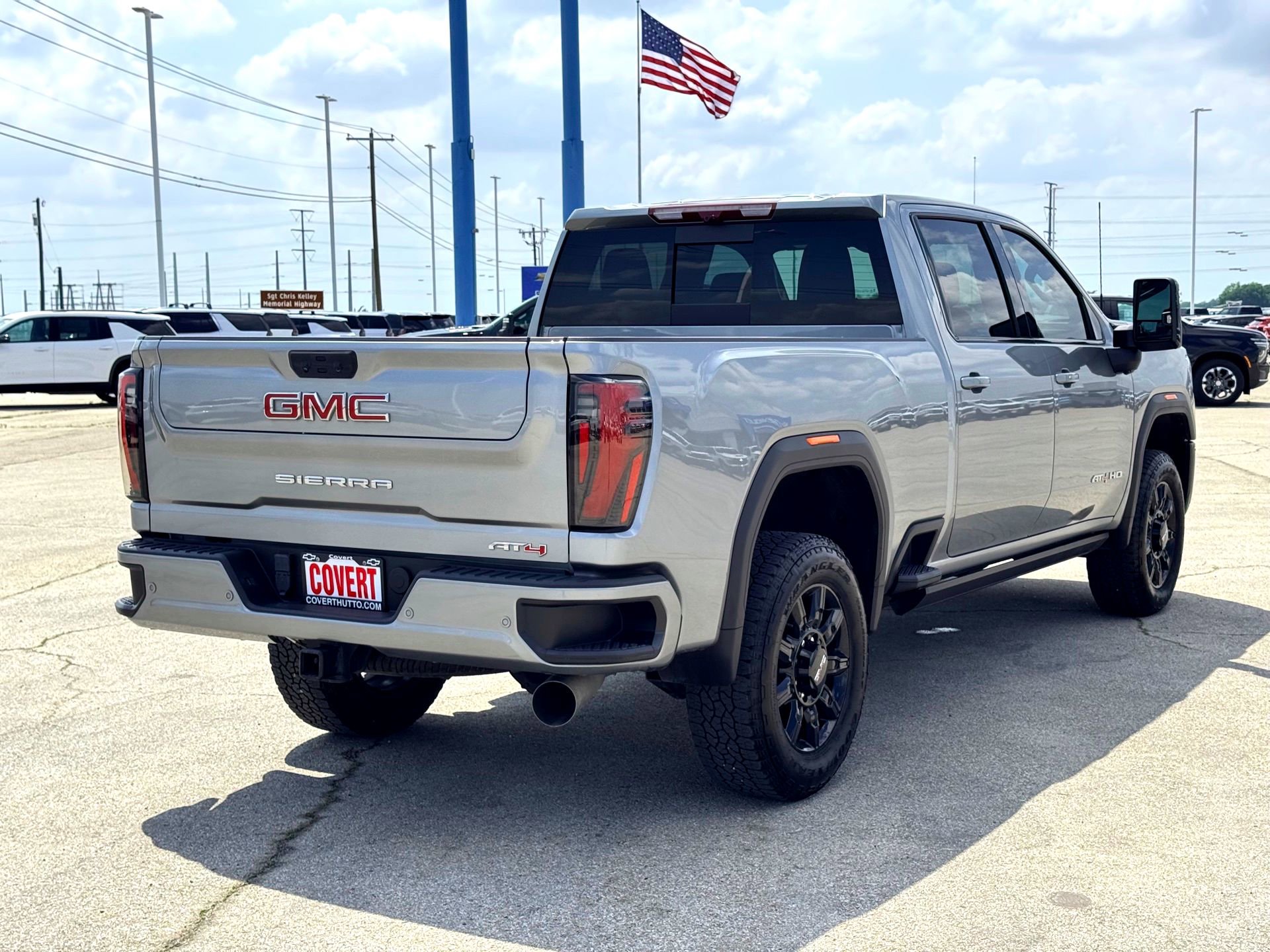 Used 2024 GMC Sierra 2500 AT4 w/ AT4 Premium Plus Package image 8