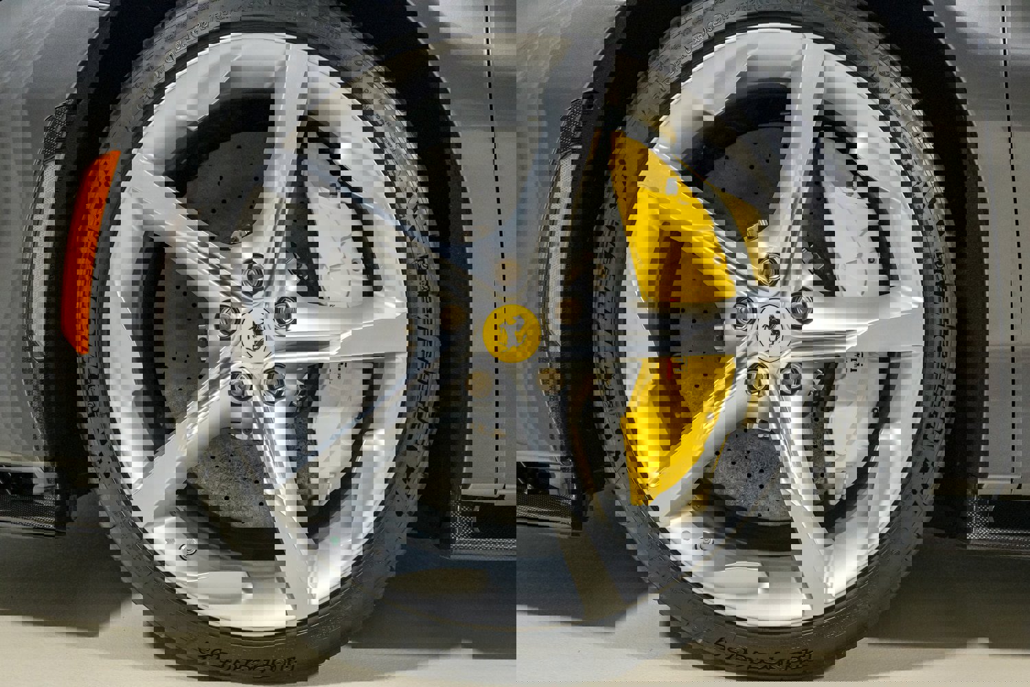 Used 2022 Ferrari SF90 Stradale image 15