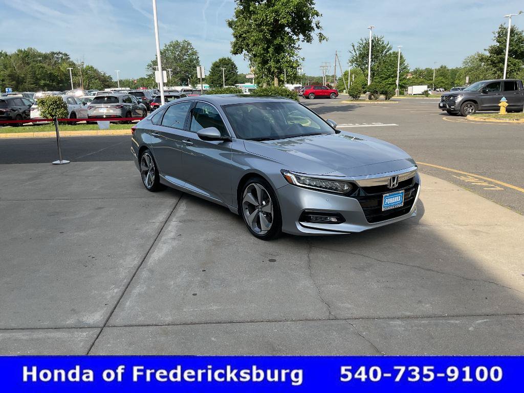 Used 2018 Honda Accord Touring image 8