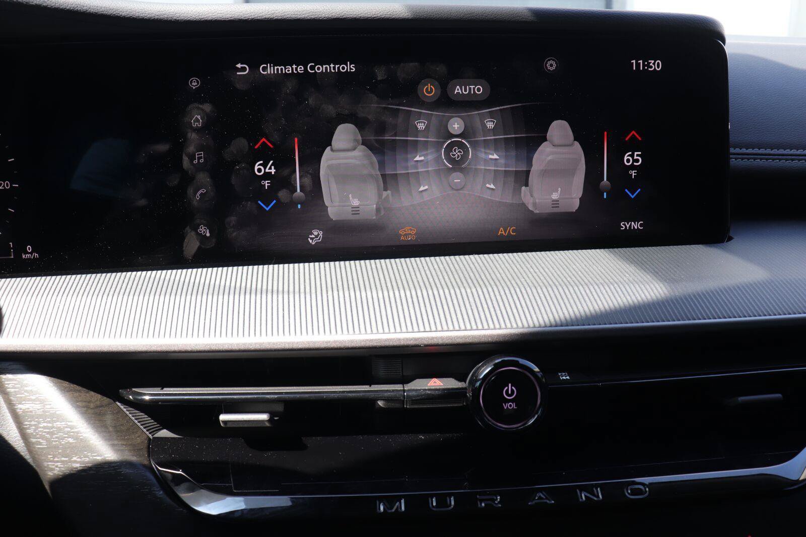 Used 2025 Nissan Murano SV AWD/4WD image 30