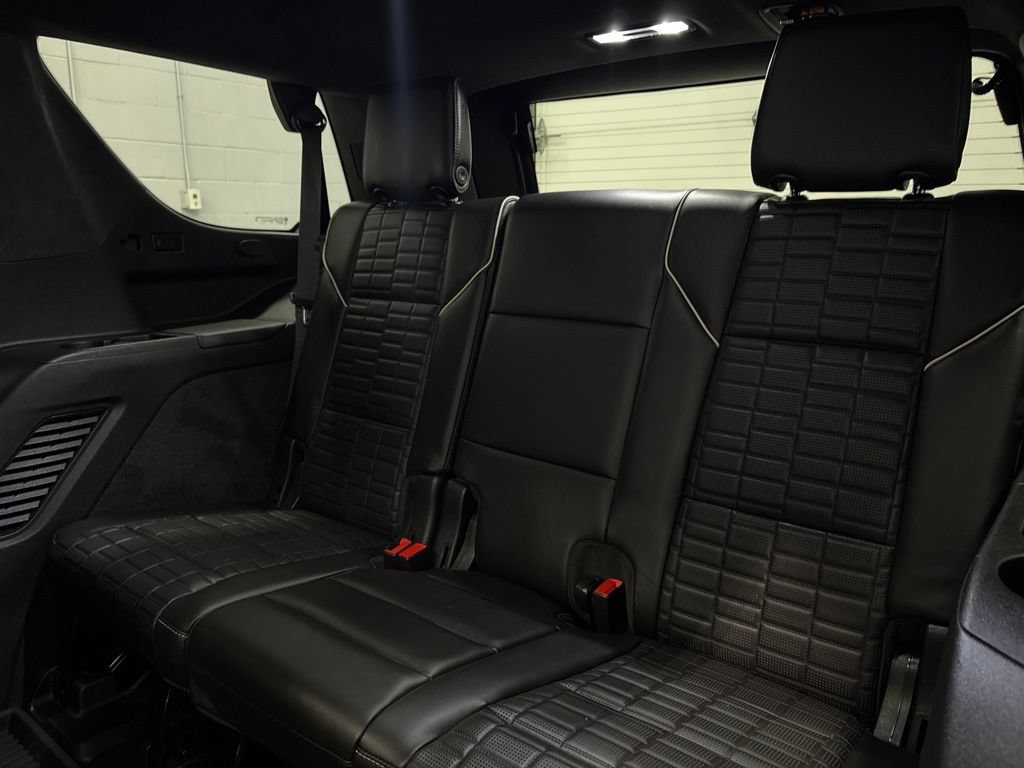 Used 2021 Cadillac Escalade Sport Platinum w/ Heavy-Duty Trailer Package AWD/4WD image 36