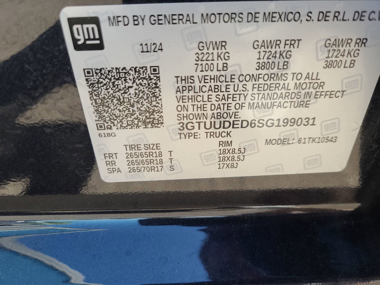 Used 2025 GMC Sierra 1500 SLT AWD/4WD image 29