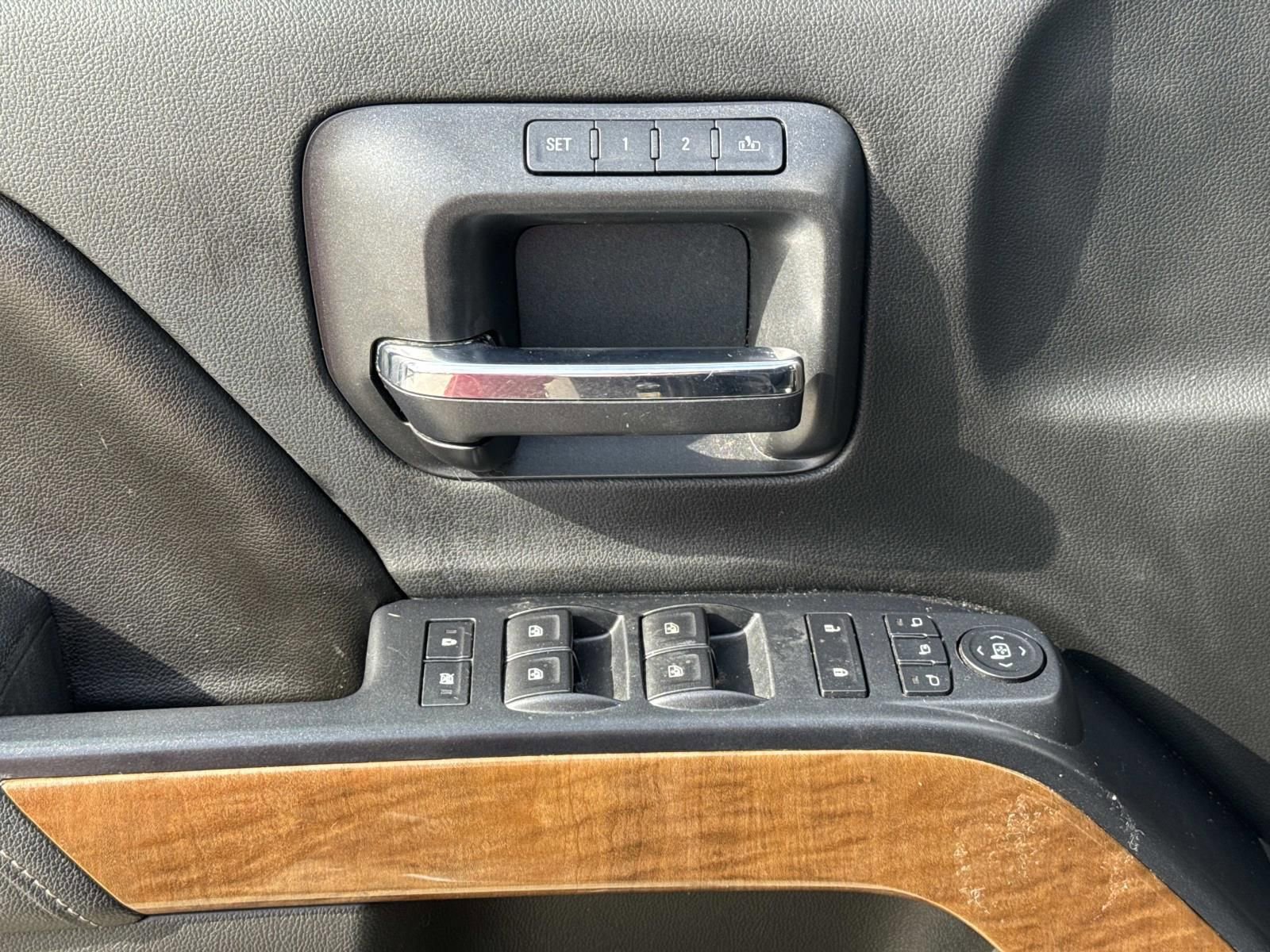 Used 2015 Chevrolet Silverado 1500 LTZ image 19