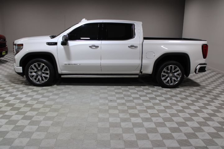 Used 2023 GMC Sierra 1500 Denali w/ Denali Reserve Package AWD/4WD image 9