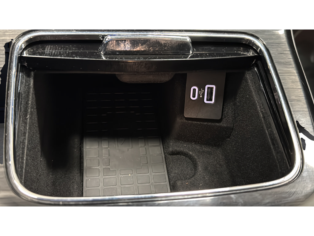 Used 2023 Lincoln Nautilus Reserve AWD/4WD image 34
