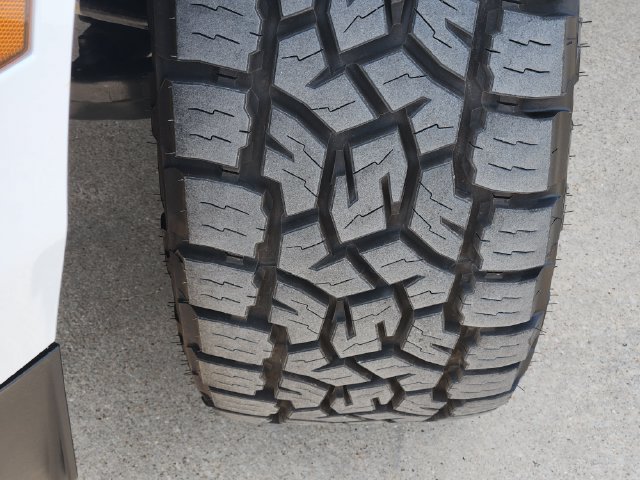 Used 2026 Chevrolet Tahoe High Country AWD/4WD image 17