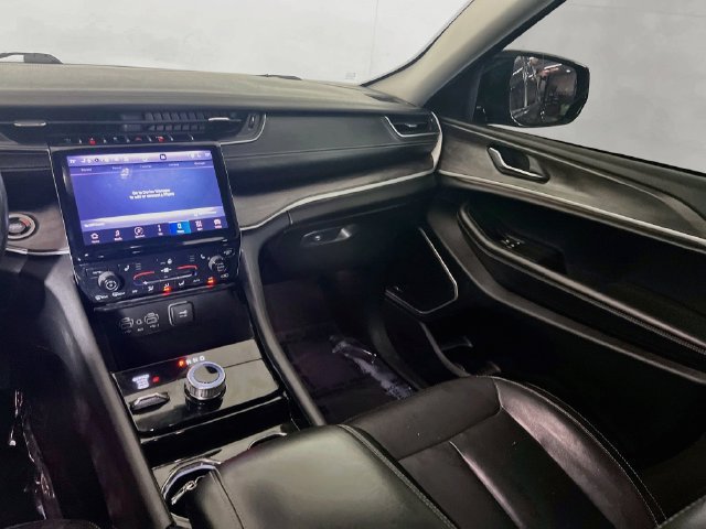 Used 2021 Jeep Grand Cherokee L Limited AWD/4WD image 20