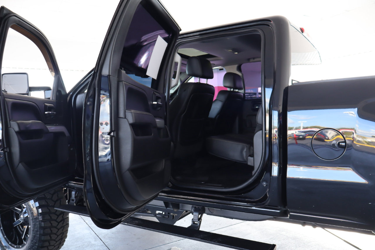 Used 2015 Chevrolet Silverado 2500 LTZ image 29