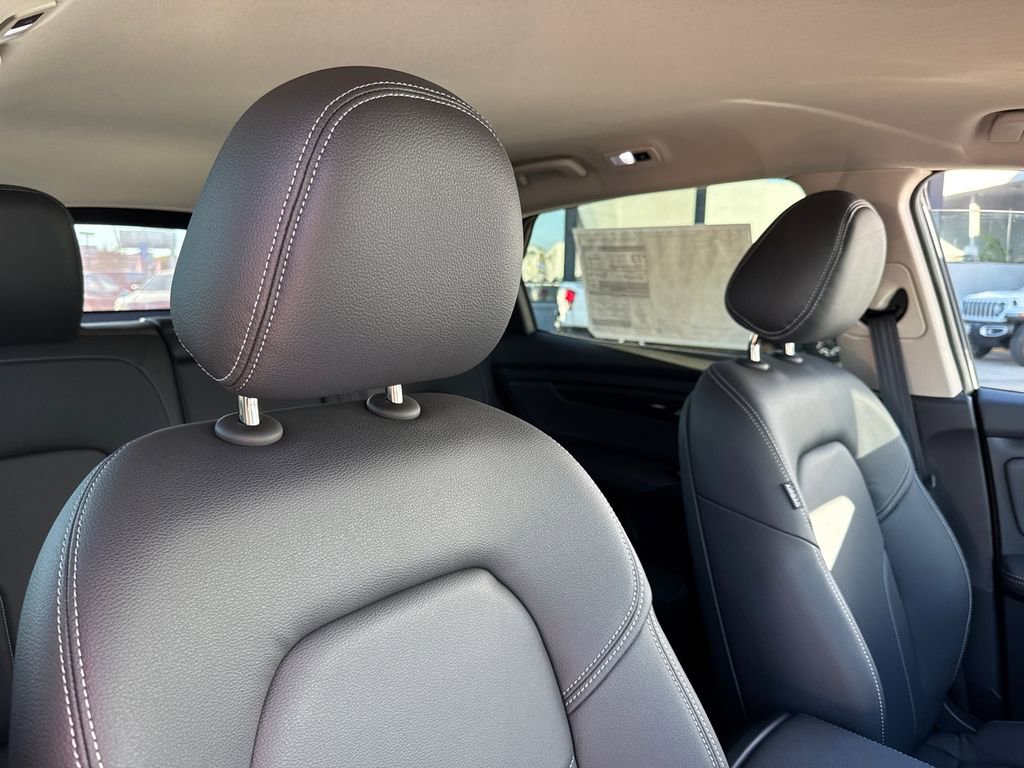 New 2025 VinFast VF 8 Eco AWD/4WD image 12