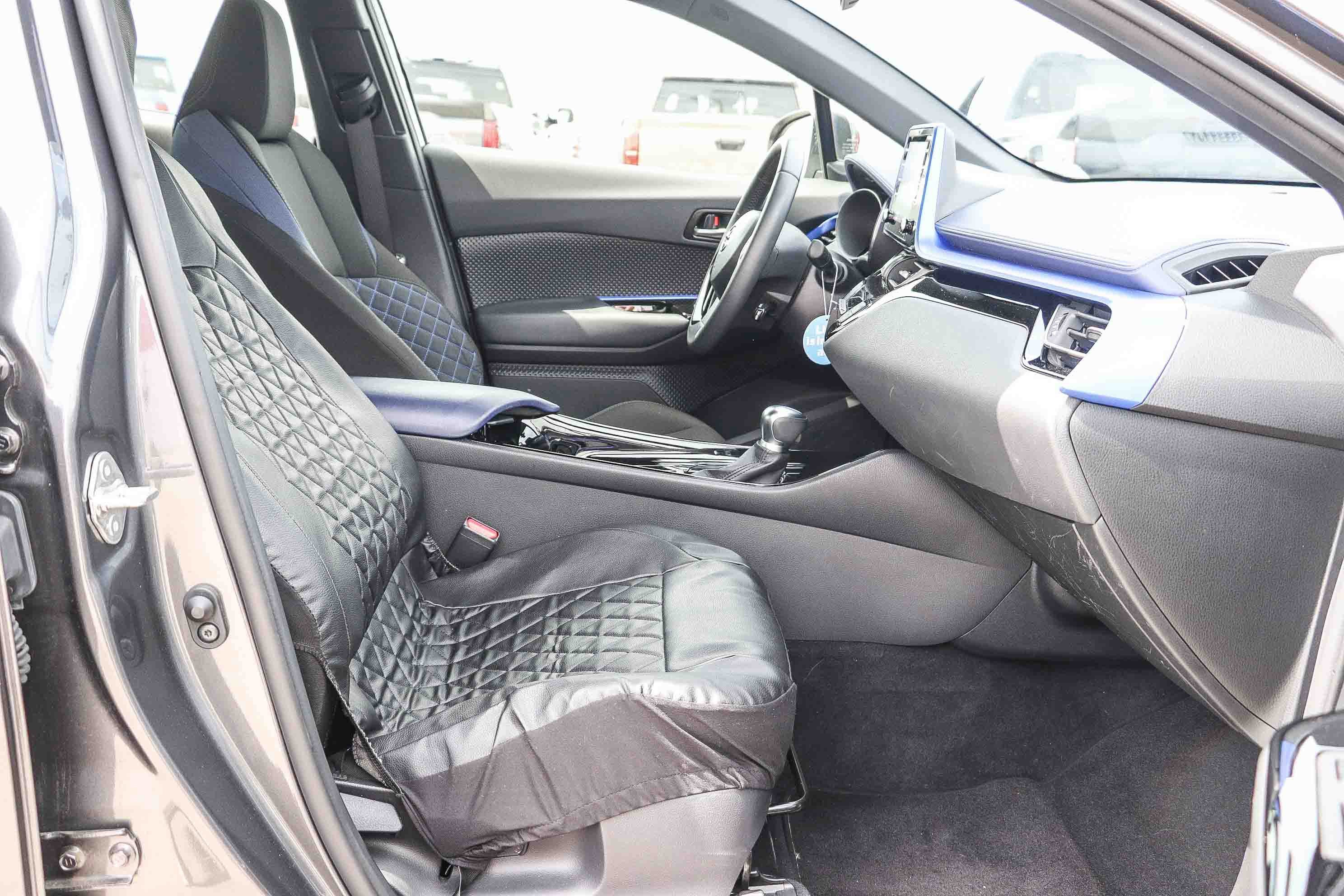 Certified 2021 Toyota C-HR XLE image 15