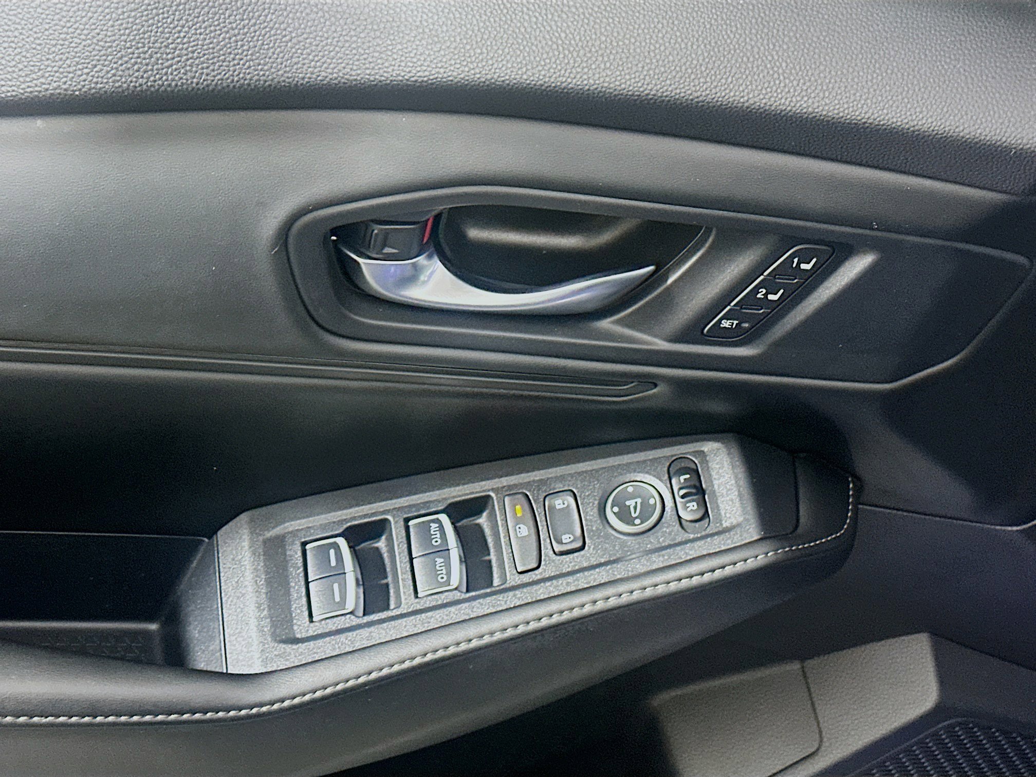 Used 2023 Honda Accord Sport image 15