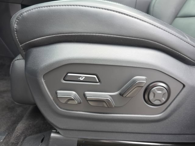 Used 2025 Hyundai Santa Fe Calligraphy AWD/4WD image 29