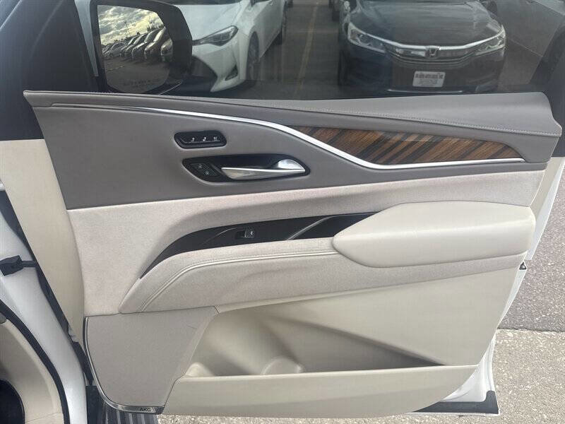 Used 2021 Cadillac Escalade Sport Platinum image 25