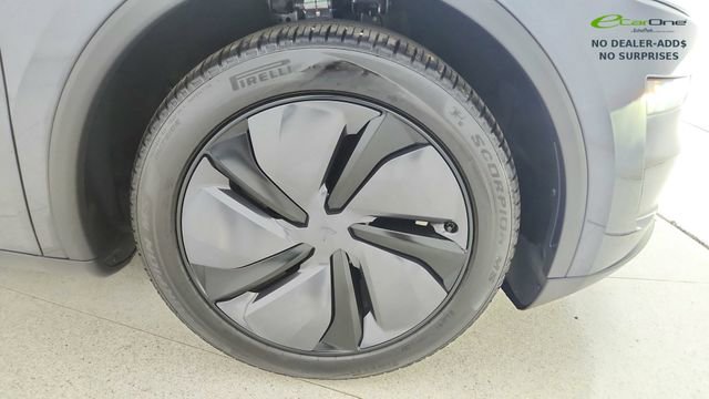 Used 2026 Tesla Model Y 2WD image 55