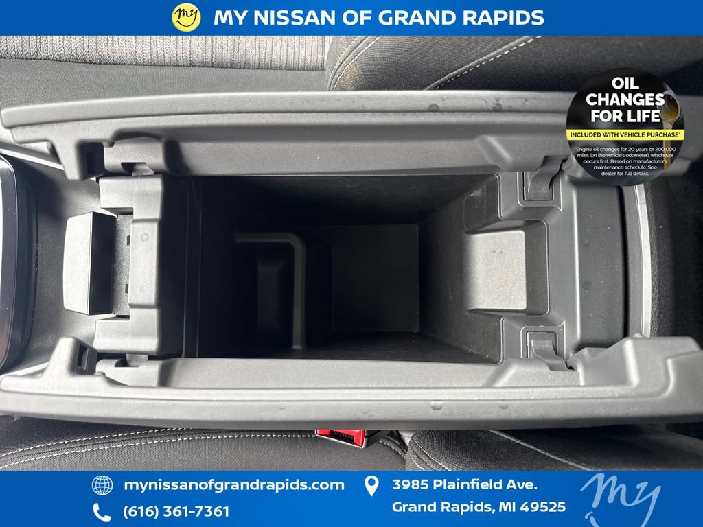 Used 2023 Nissan Rogue SV AWD/4WD image 30