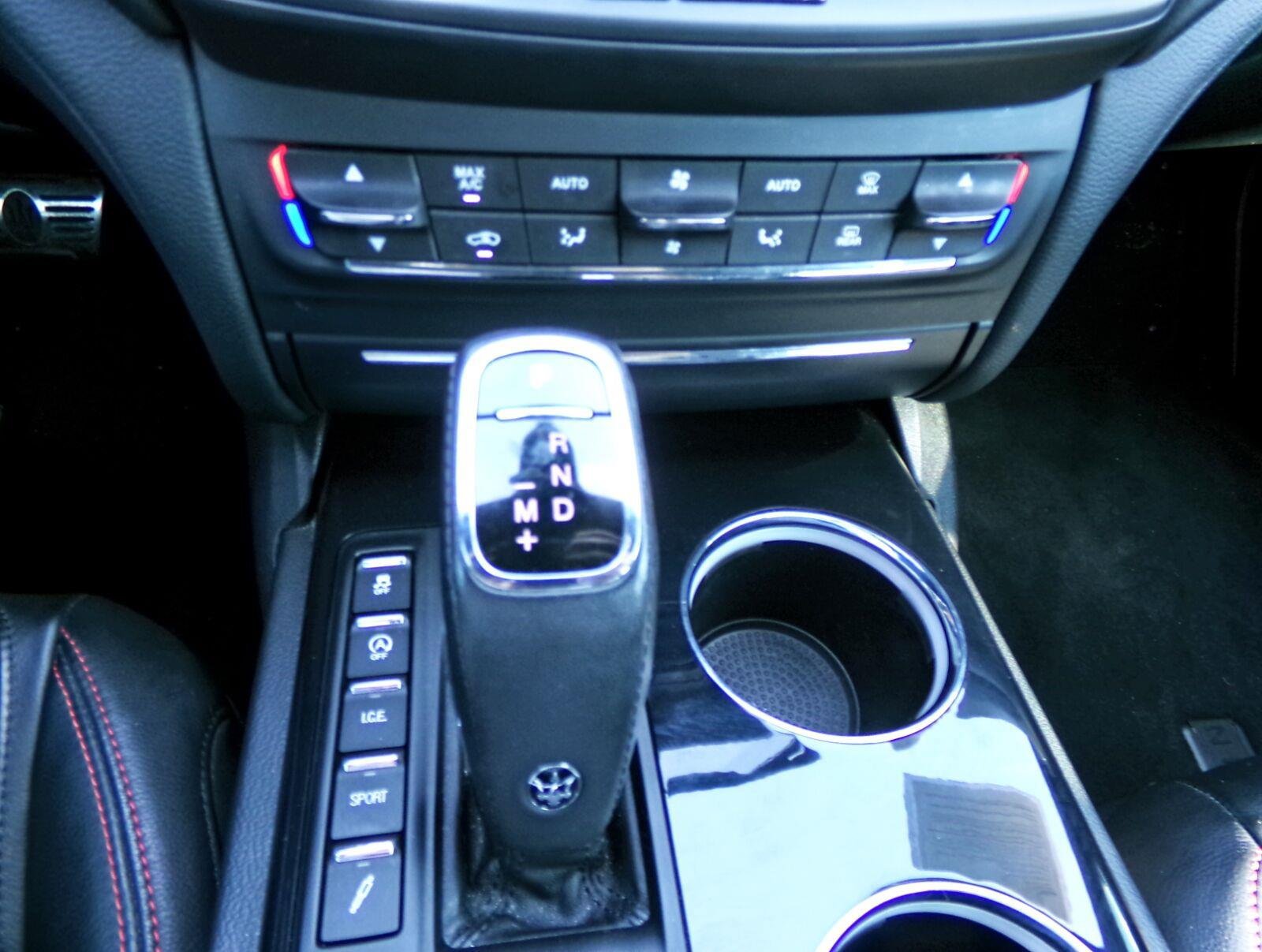 Used 2020 Maserati Ghibli S GranSport RWD image 11