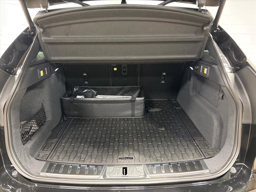 New 2026 Jaguar F-PACE R-Dynamic S image 43