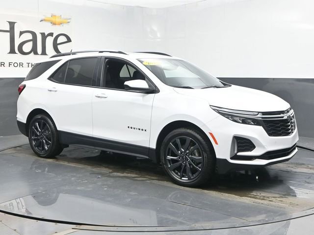 Used 2022 Chevrolet Equinox RS w/ LPO, Floor Liner Package image 6