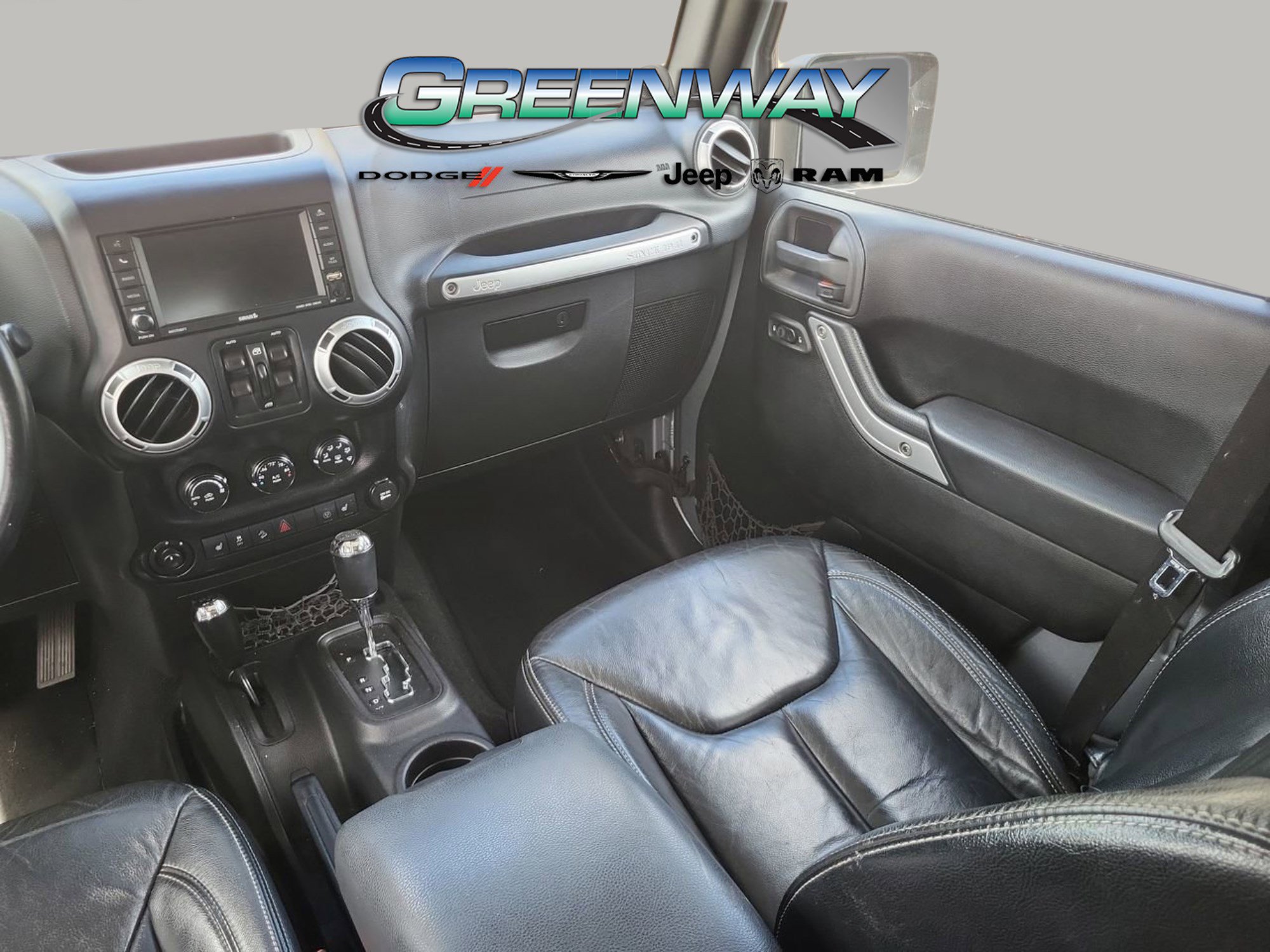 Used 2013 Jeep Wrangler Unlimited Sahara w/ Connectivity Group image 14