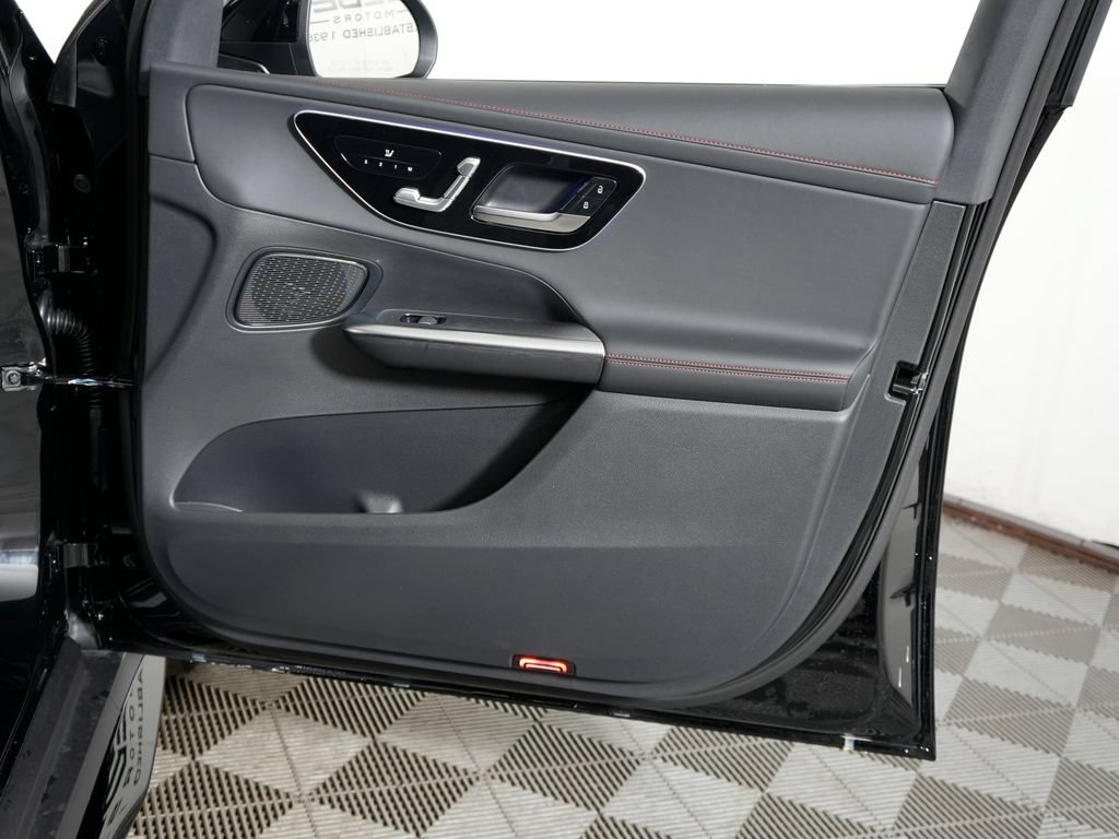 Certified 2026 Mercedes-Benz GLC 43 AMG 4MATIC image 30