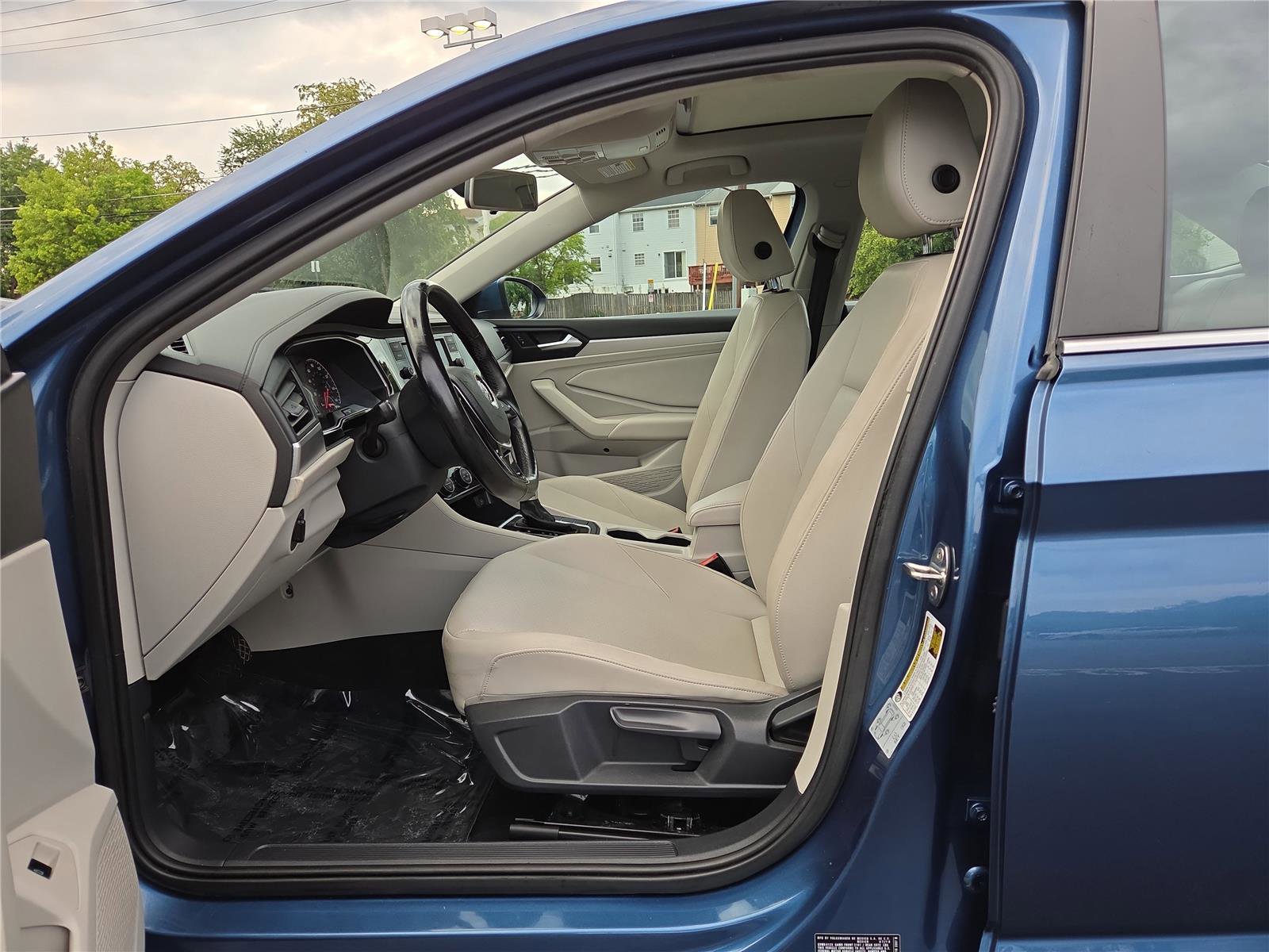 Used 2019 Volkswagen Jetta SE FWD image 12