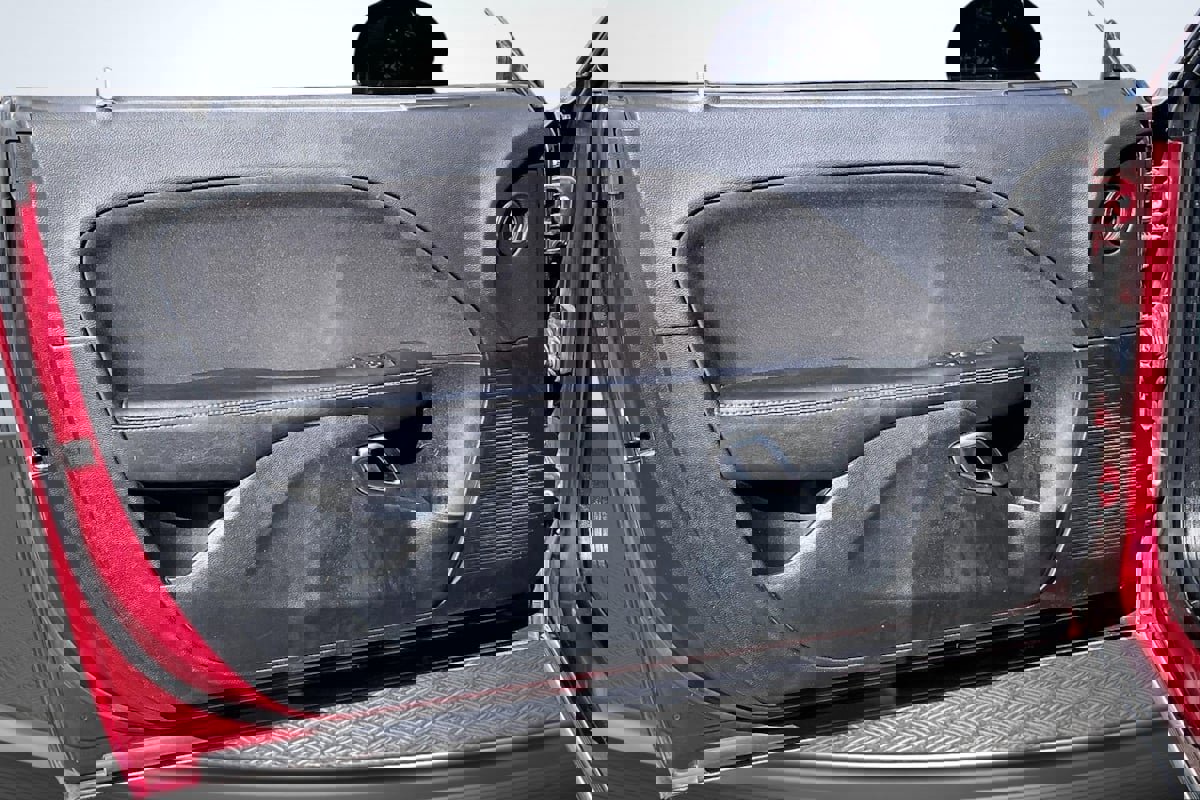 Used 2018 Dodge Challenger SXT w/ Blacktop Package image 23